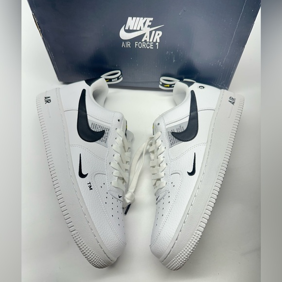 2018 Air Force 1 LV8 Utility GS 'Overbranding' Nike /  Sneakers /  Air Force 1 - Picture 2 of 7